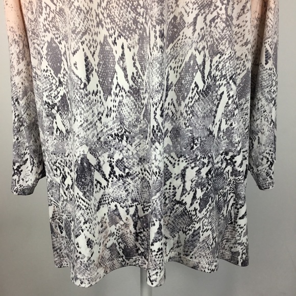 Calvin Klein animal print blouse NWT - Picture 6 of 7